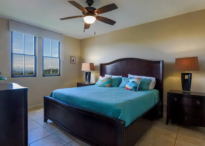 Ferienhaus Stunning Oceanview With Exceptional Views & Resort-style Amenities